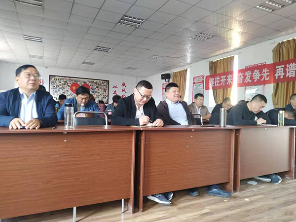 百煉成鋼、眾志成城—匯豐銷(xiāo)售精英國慶大練兵